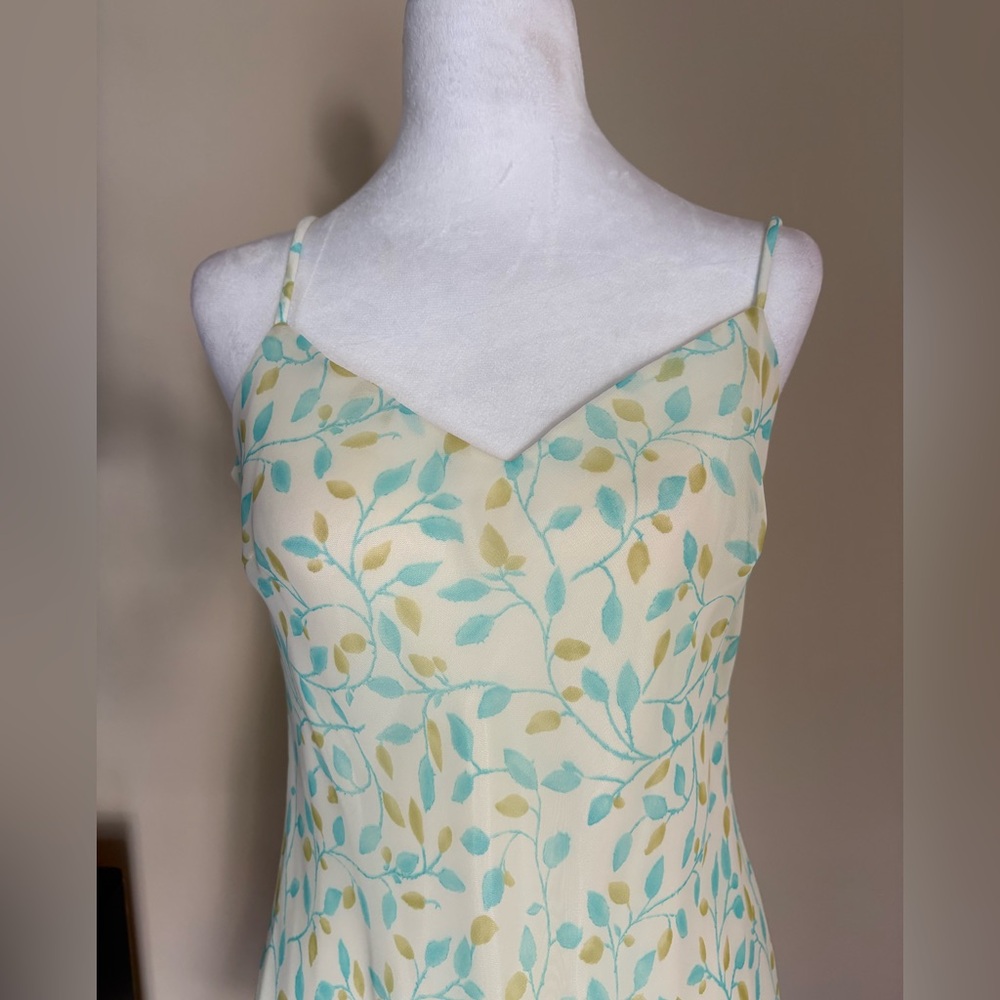 🎾Rampage Size 6 Slip Flower Print Dress